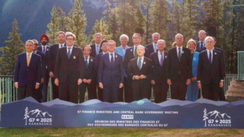 TOPSHOT - Dignitaries pose for a family photo during the G7 Finance Ministers and Central Bank ... TOPSHOT - Dignitaries pose for a family photo during the G7 Finance Ministers and Central Bank ...