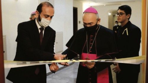  Neue Päpstliche Nuntiatur in Armenien eröffnet  TED-044