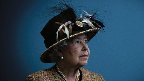 FILE PHOTO: Britain's Queen Elizabeth views the interior of the refurbished East Wing of Somerset ...
