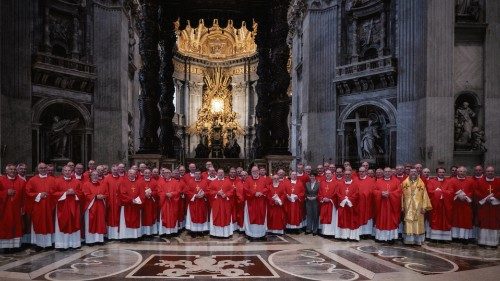 Deutsche Bischöfe beim Ad-limina-Besuch im Petersdom im Vatikan am 14. November 2022.?