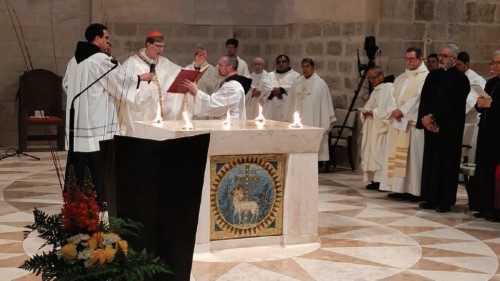  Neuer Altar in der Dormitio-Abtei in Jerusalem geweiht  TED-013