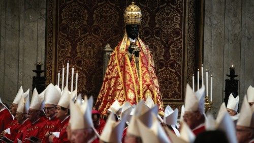 Pope Francis presides at Holy Mass on the Solemnity of the Holy Apostles Peter and Paul in Saint ...