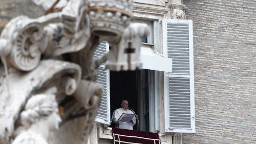 Pope Francis during the Angelus at Vatican City 7 gennaio 2024ANSA/MASSIMO PERCOSSI