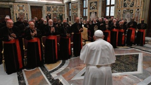 Das Leben der Kirche wird durch die Sakramente genährt TED-005 Das Leben der Kirche wird durch die Sakramente genährt TED-005
