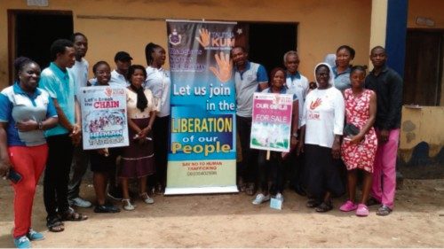 Nigeria: Die Schwestern der Nächstenliebe helfen Opfern von Menschenhandel TED-024 Nigeria: Die Schwestern der Nächstenliebe helfen Opfern von Menschenhandel TED-024