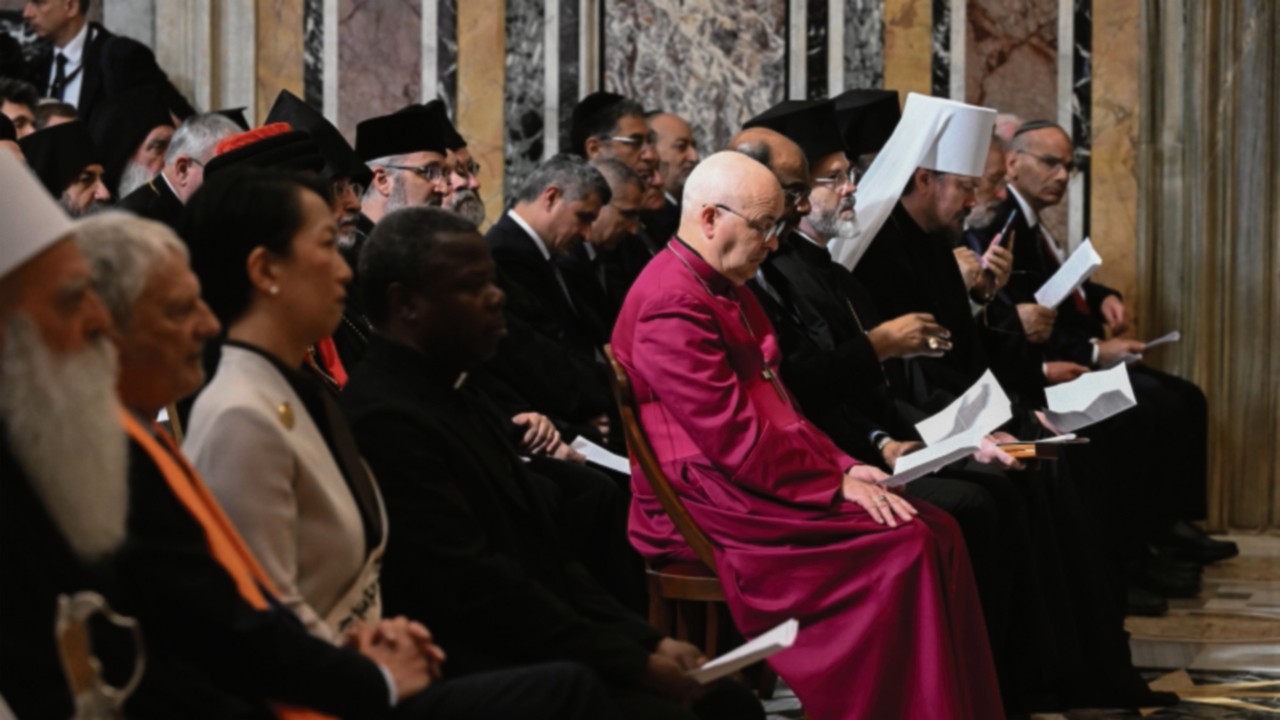  Geschwisterlichkeit im Dialog der Religionen  TED-020