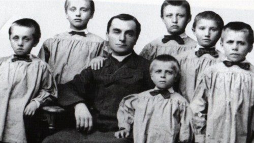 Wahre Größe im Dienst an den Waisenkindern und Armen TED-021 Wahre Größe im Dienst an den Waisenkindern und Armen TED-021