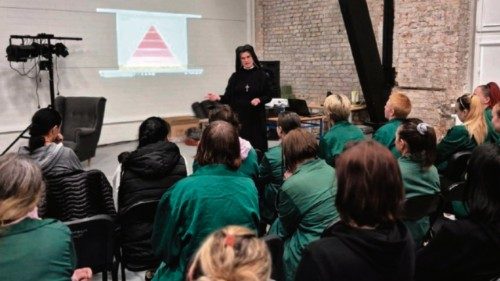 Hoffnung für Frauen im Gefängnis TED-028 Hoffnung für Frauen im Gefängnis TED-028