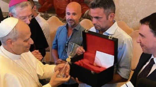 Venezianische Häftlinge besuchen den Papst im Vatikan TED-033 Venezianische Häftlinge besuchen den Papst im Vatikan TED-033