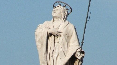 La estatua de santa Ángela Merici en Desenzano del Garda, obra de Gelfino Calegari, 1772