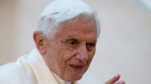  The Pope emeritus  and the unrealistic idea of  an  ‘escape  into pure doctrine’  ING-032
