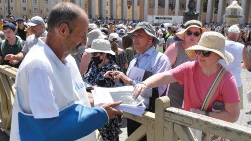 A new Vatican magazine ‘written with the poor’ ING-026 A new Vatican magazine ‘written with the poor’ ING-026