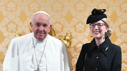  New Irish ambassador to the Holy See presents credentials to Pope  ING-048