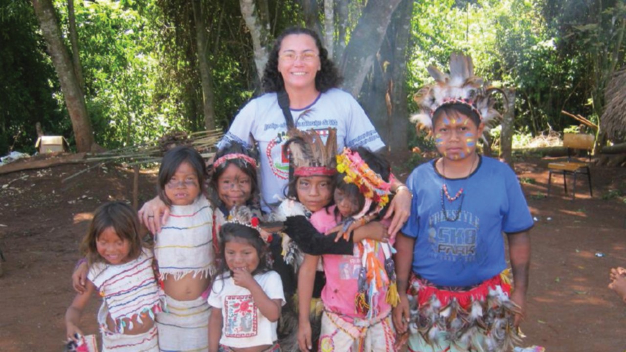  Finding God in the faces of Indigenous children  ING-028
