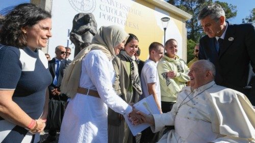 To ‘live the teachings of Pope Francis’ ING-031 To ‘live the teachings of Pope Francis’ ING-031