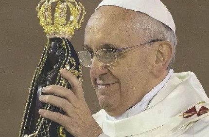  Pope prays for Brazilians on feast of Our Lady of Aparecida  ING-041