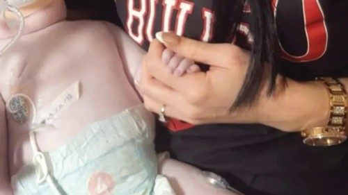 ++ Legali di Indi, 'la bambina e' morta' ++ ++ Legali di Indi, 'la bambina e' morta' ++