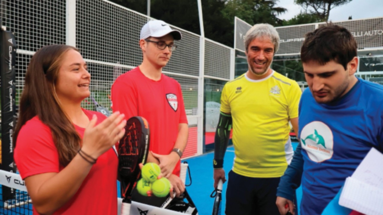  No social differences on the court  ING-047