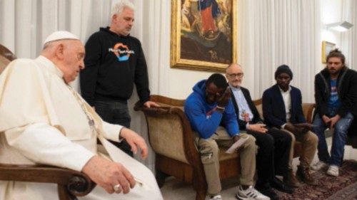 Pope Francis embraces the suffering of migrants ING-047 Pope Francis embraces the suffering of migrants ING-047