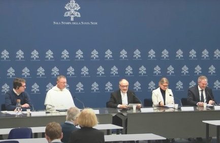  At the Press Conference for the presentation of the Message  ING-050