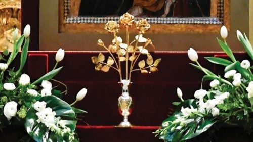 A golden rose for ‘Salus Populi Romani’ ING-050 A golden rose for ‘Salus Populi Romani’ ING-050