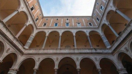 Pope makes changes to proper law of Apostolic Signatura ING-010 Pope makes changes to proper law of Apostolic Signatura ING-010