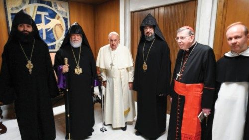 Holy Father meets with Catholicos Aram I ING-024 Holy Father meets with Catholicos Aram I ING-024