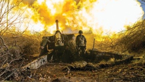-- AFP PICTURES OF THE YEAR 2022 --
A Ukrainian soldier of an artillery unit fires towards Russian ... -- AFP PICTURES OF THE YEAR 2022 --
A Ukrainian soldier of an artillery unit fires towards Russian ...