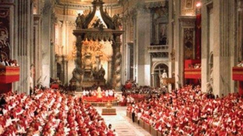  La reforma de la Curia romana en el ámbito  de los fundamentos  del derecho en la Iglesia  SPA-033