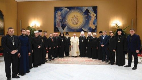  El Papa recibe al Consejo Panucraniano de las Iglesias y de las Organizaciones Religiosas  SPA-004
