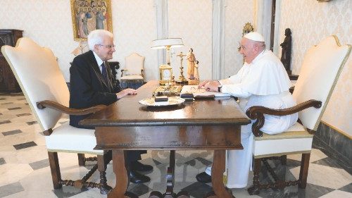  La audiencia del Pontífice al Jefe de Estado italiano  SPA-022