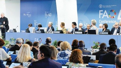 Pobreza y desigualdades son una grave afrenta a la dignidad humana SPA-027 Pobreza y desigualdades son una grave afrenta a la dignidad humana SPA-027