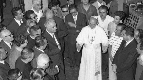 Paolo VI in Visita all'Osservatore Romano 04-07-1963Il messaggio è pronto per l'invio con i seguenti ...