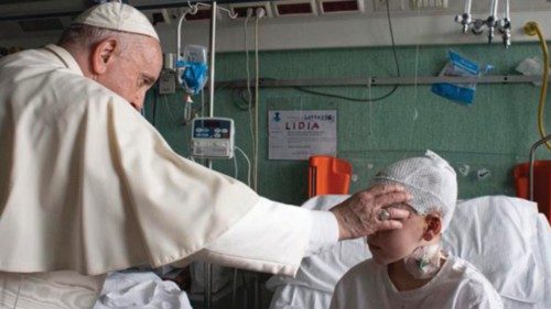 Desde hace cien años «el hospital del Papa» SPA-008 Desde hace cien años «el hospital del Papa» SPA-008