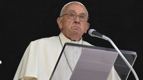 Que se lleve a Sudán ayuda a la población y a los numerosos desplazados SPA-023 Que se lleve a Sudán ayuda a la población y a los numerosos desplazados SPA-023
