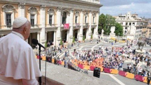  Hacia el Jubileo en una ciudad con vocación única y universal  SPA-024