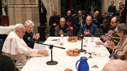 La caridad es un fuego  que calienta el corazón  SPA-040