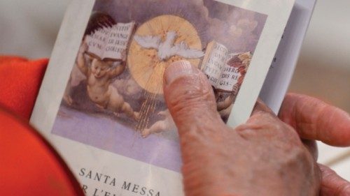 Papa que mejor sepa despertar las conciencias de todos y las fuerzas morales y espirituales ... Papa que mejor sepa despertar las conciencias de todos y las fuerzas morales y espirituales ...