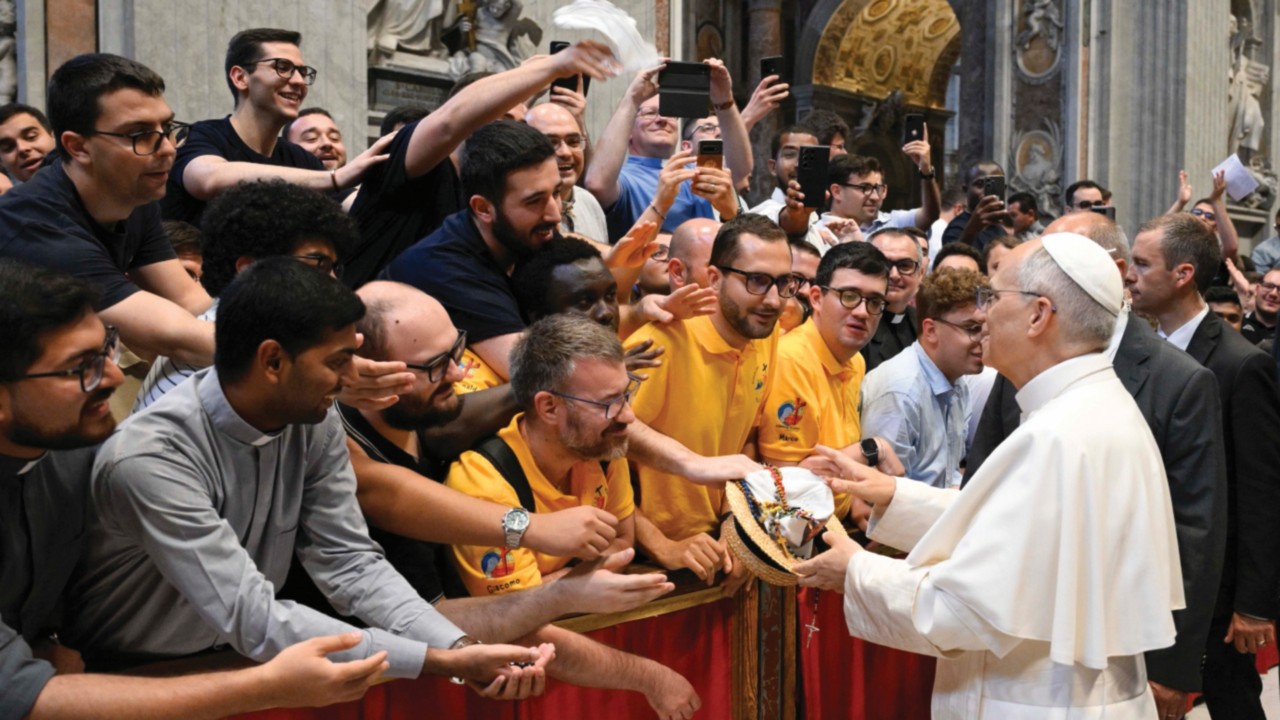  Con el corazón de Cristo servidores  de una Iglesia misionera  SPA-008