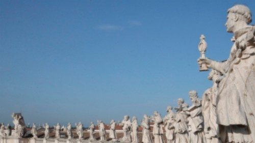 8.06.2019 Piazza San Pietro. Vigilia di Pentecoste. Santa Messa celebrata dal Papa Francesco. Veduta ... 8.06.2019 Piazza San Pietro. Vigilia di Pentecoste. Santa Messa celebrata dal Papa Francesco. Veduta ...