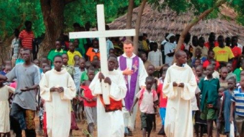  François souhaite un «nouveau printemps missionnaire» dans l’Eglise  FRA-002