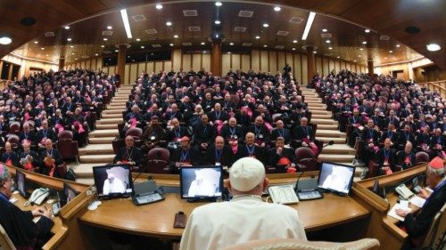  Le Pape François a ouvert les travaux  de l’assemblée plénière des évêques italiens  FRA-021