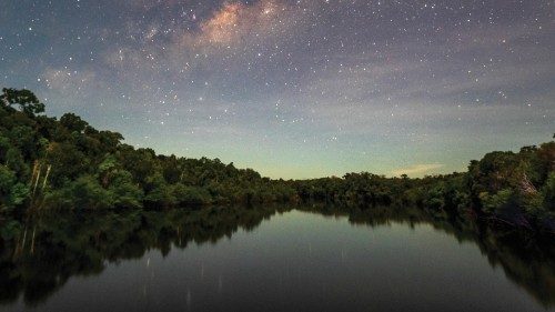 View of the night sky illuminating the Manicore river, located in the municipality of Manicore, ... View of the night sky illuminating the Manicore river, located in the municipality of Manicore, ...