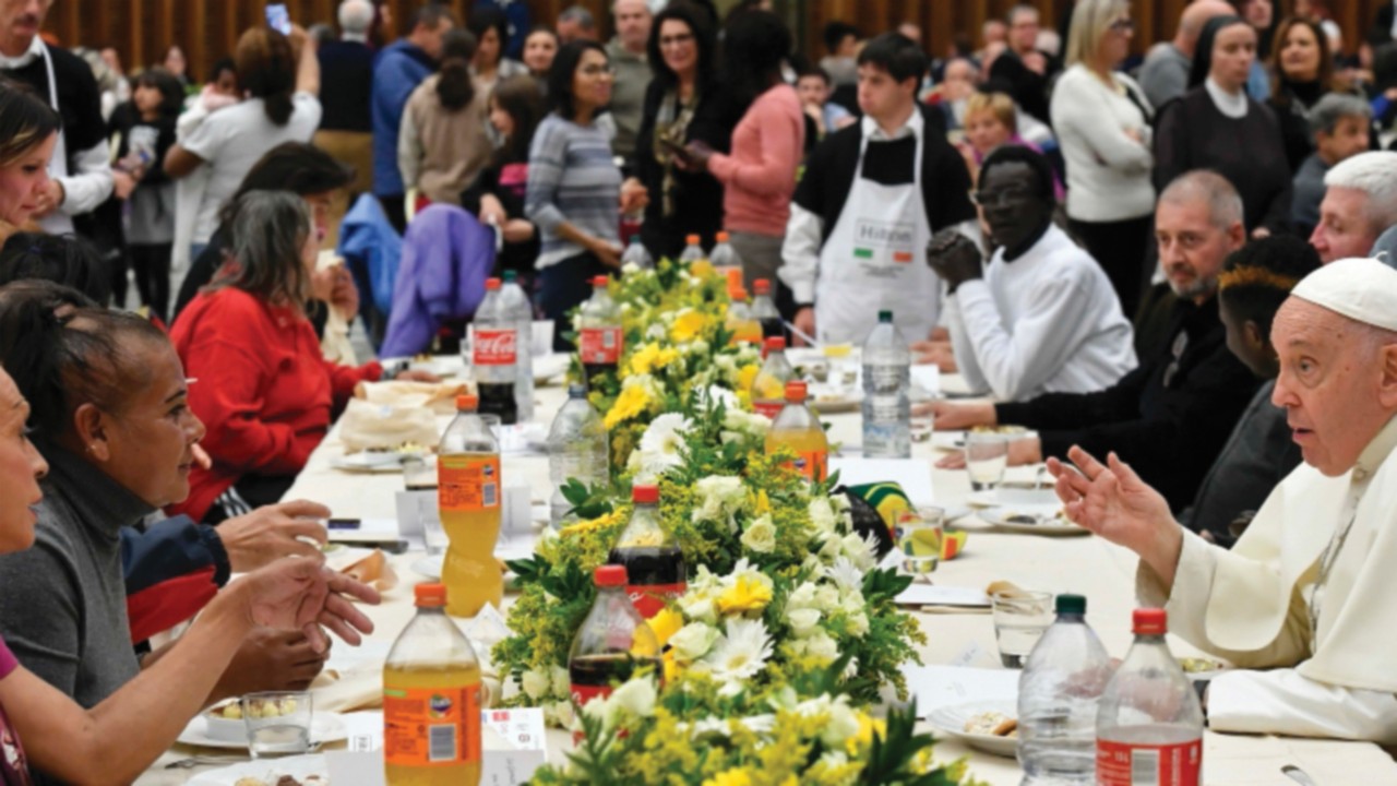  Une fête sous le signe de la fraternité et du partage  FRA-047
