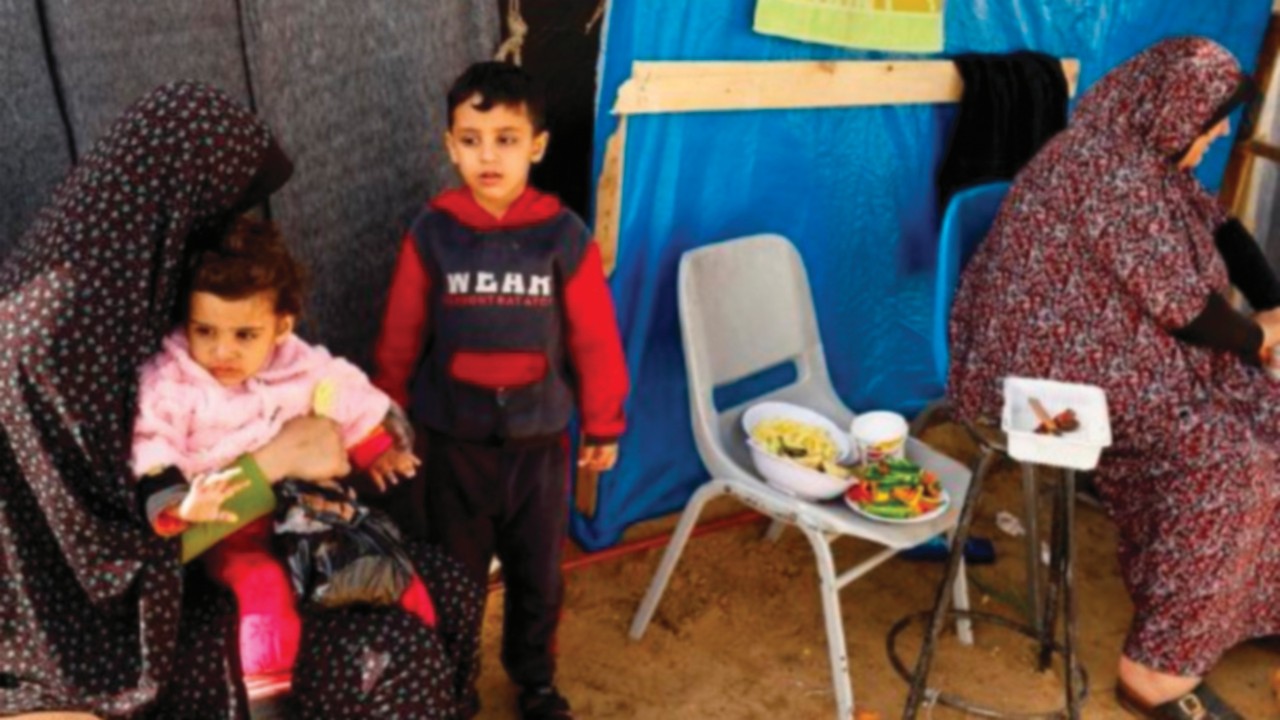  «Aucune guerre ne vaut les larmes des enfants»  FRA-047