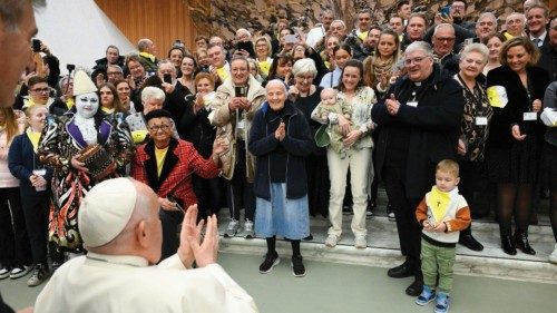 Appelés à être des hommes et des femmes pas des consommateurs ou des prédateurs de la planète ... Appelés à être des hommes et des femmes pas des consommateurs ou des prédateurs de la planète ...