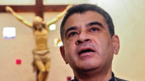 Au Nicaragua 19 religieux libérés accueillis au Vatican dont Mgr Alvarez et Mgr Mora FRA-003 Au Nicaragua 19 religieux libérés accueillis au Vatican dont Mgr Alvarez et Mgr Mora FRA-003