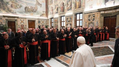 Une formation liturgique pour aider les fidèles à redécouvrir le sens de la célébration FRA-007 Une formation liturgique pour aider les fidèles à redécouvrir le sens de la célébration FRA-007