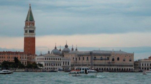  Dimanche 28 avril  le Pape se rendra à Venise  FRA-007