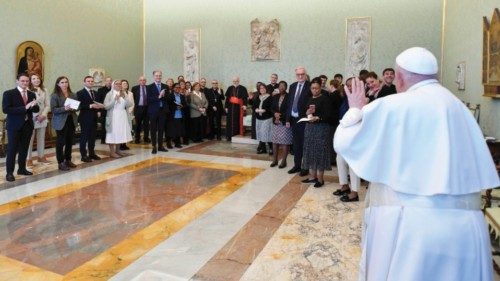 Accueillir et écouter les victimes d’abus FRA-011 Accueillir et écouter les victimes d’abus FRA-011